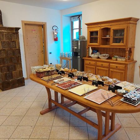 Taxus Hostel Pieve Tesino ภายนอก รูปภาพ