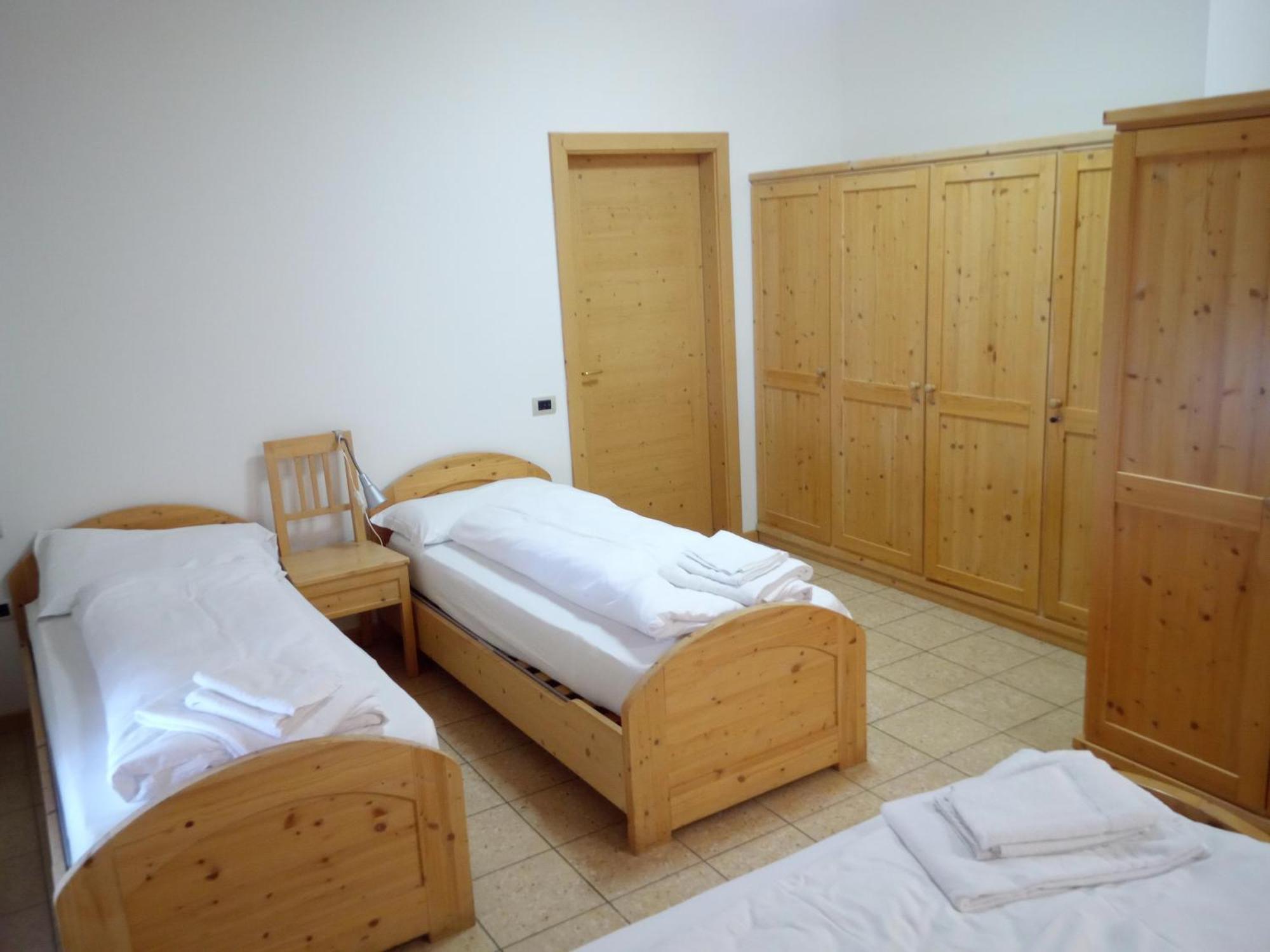 Taxus Hostel Pieve Tesino ภายนอก รูปภาพ