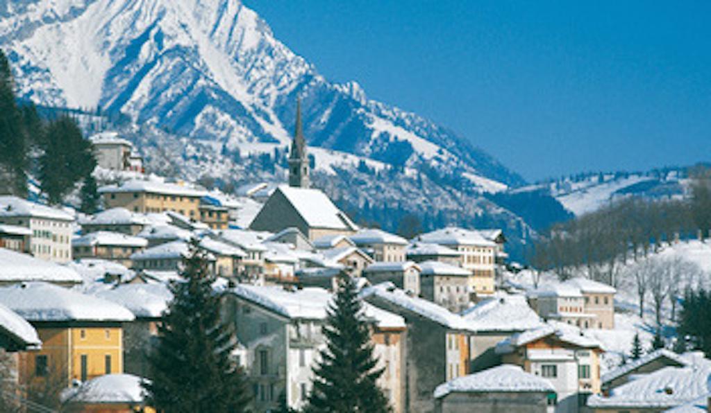 Taxus Hostel Pieve Tesino ภายนอก รูปภาพ